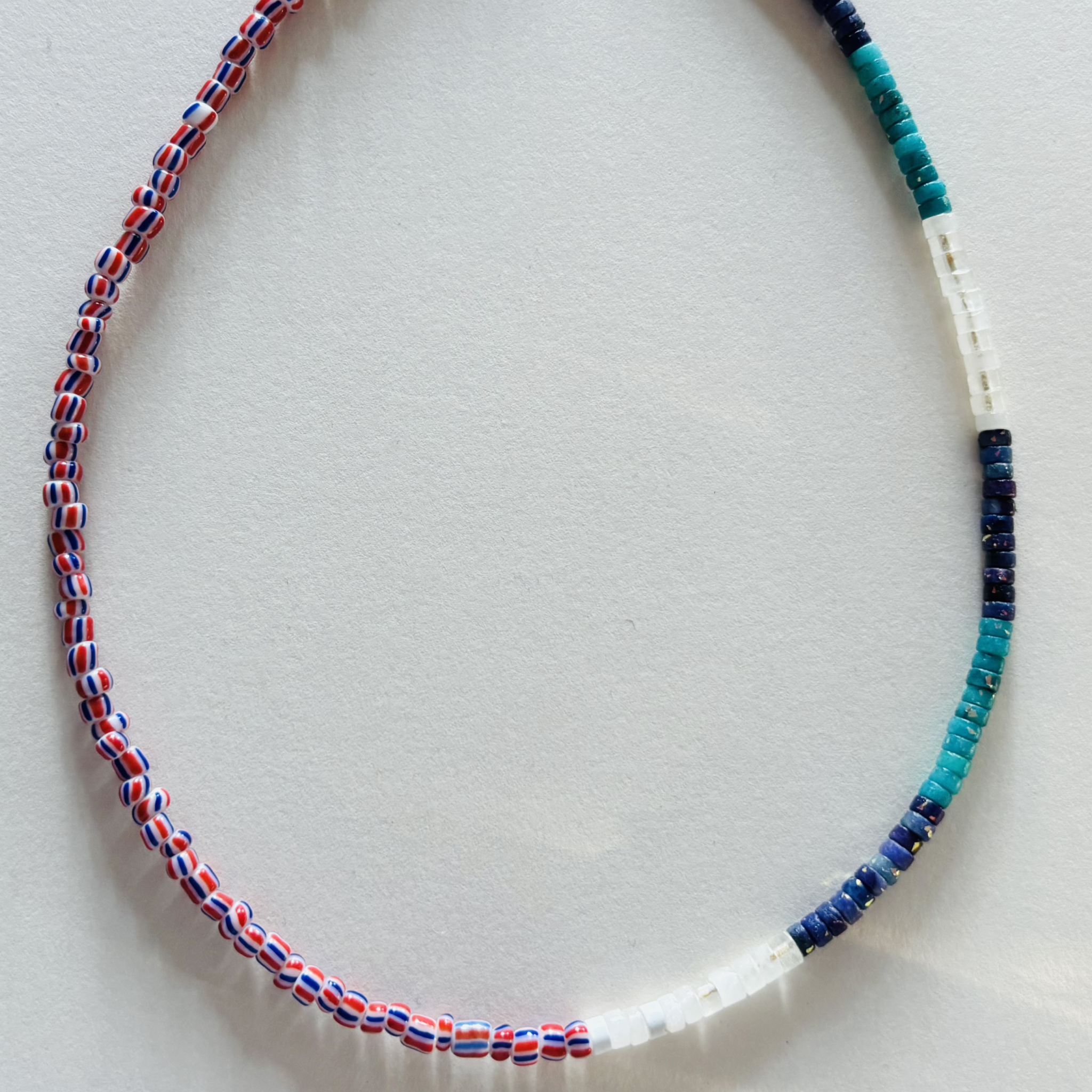 Necklace with multicolored beads