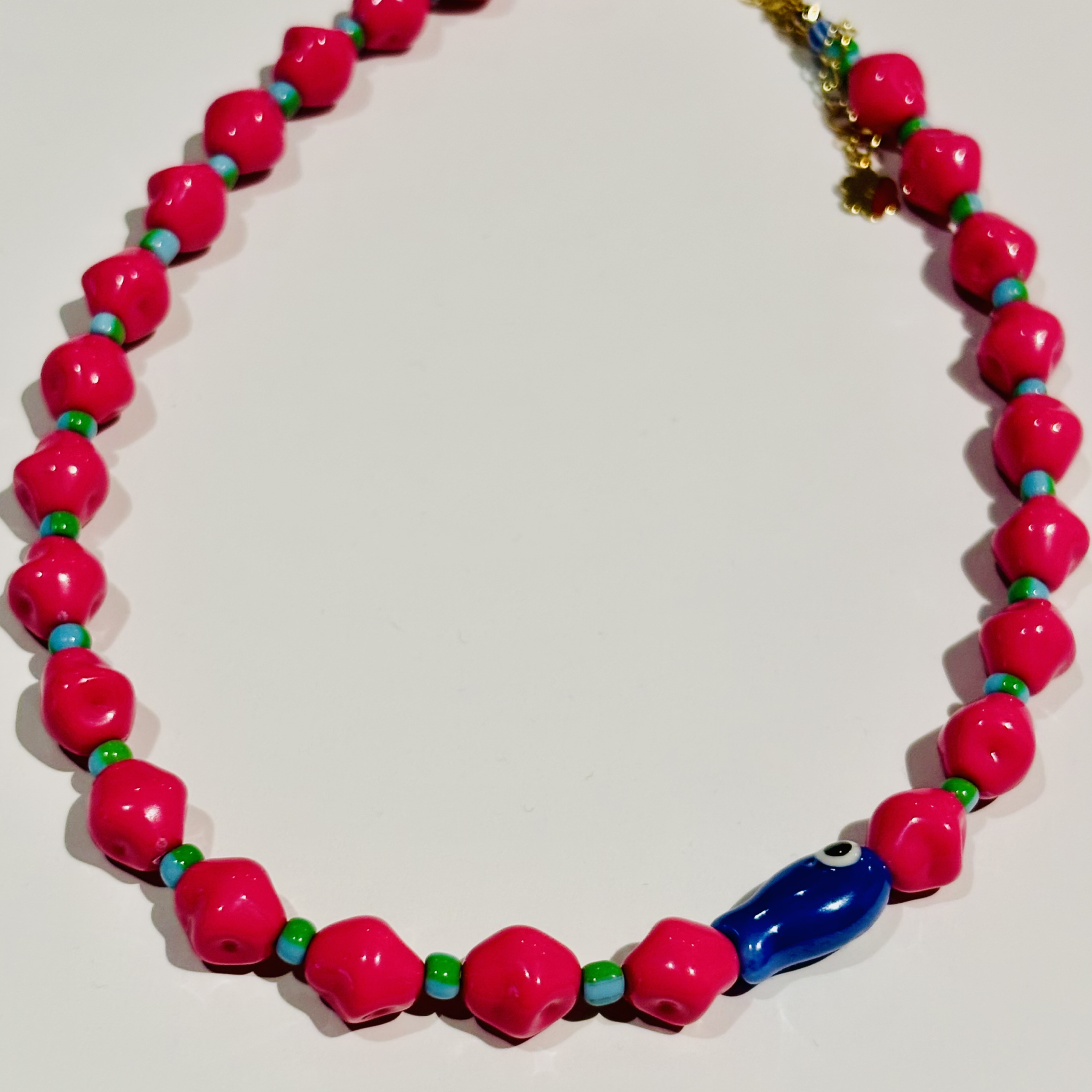 The Lila Necklace in Magenta