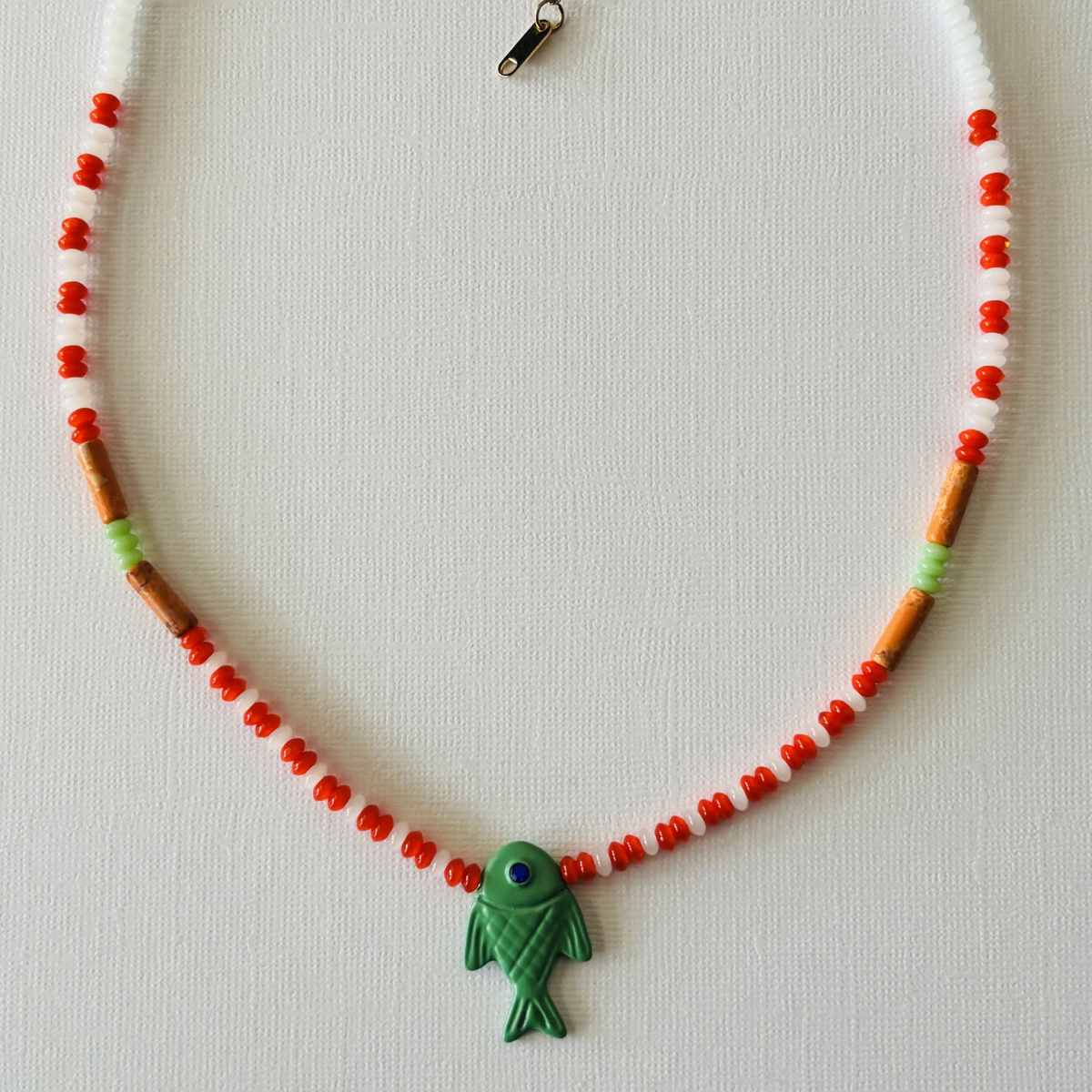 The Hooked Necklace Coral