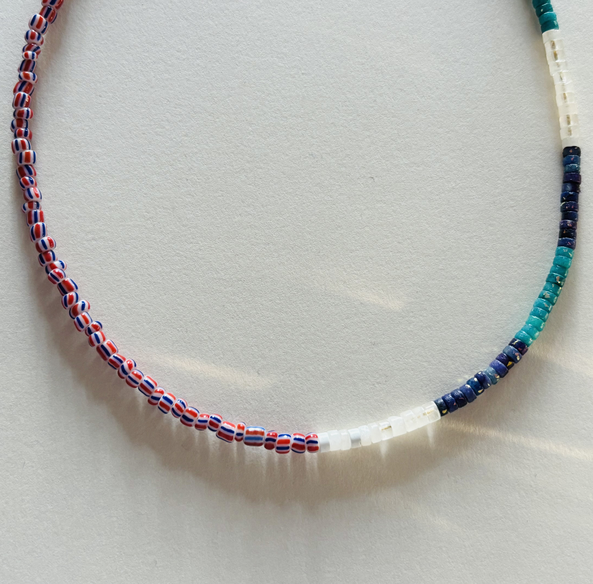 Necklace with multicolored beads